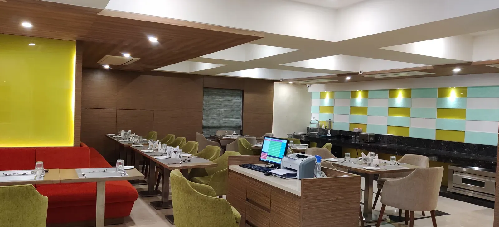 Elora Lords Eco Inn Lucknow