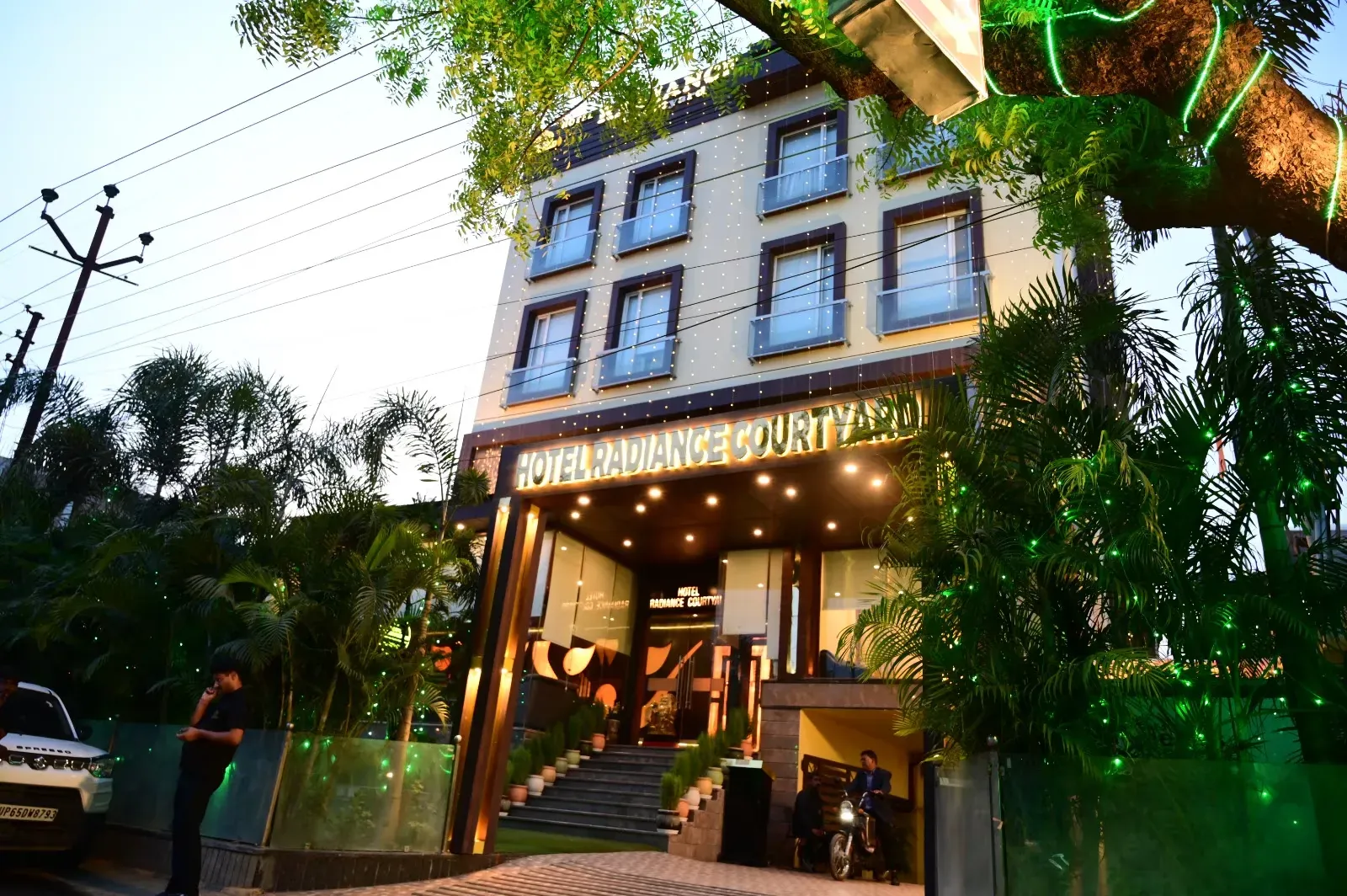 Hotel Radiance Courtyard hotel
