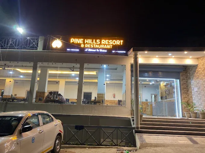 PINE HILLS RESORT & RESTAURANT, Barkot