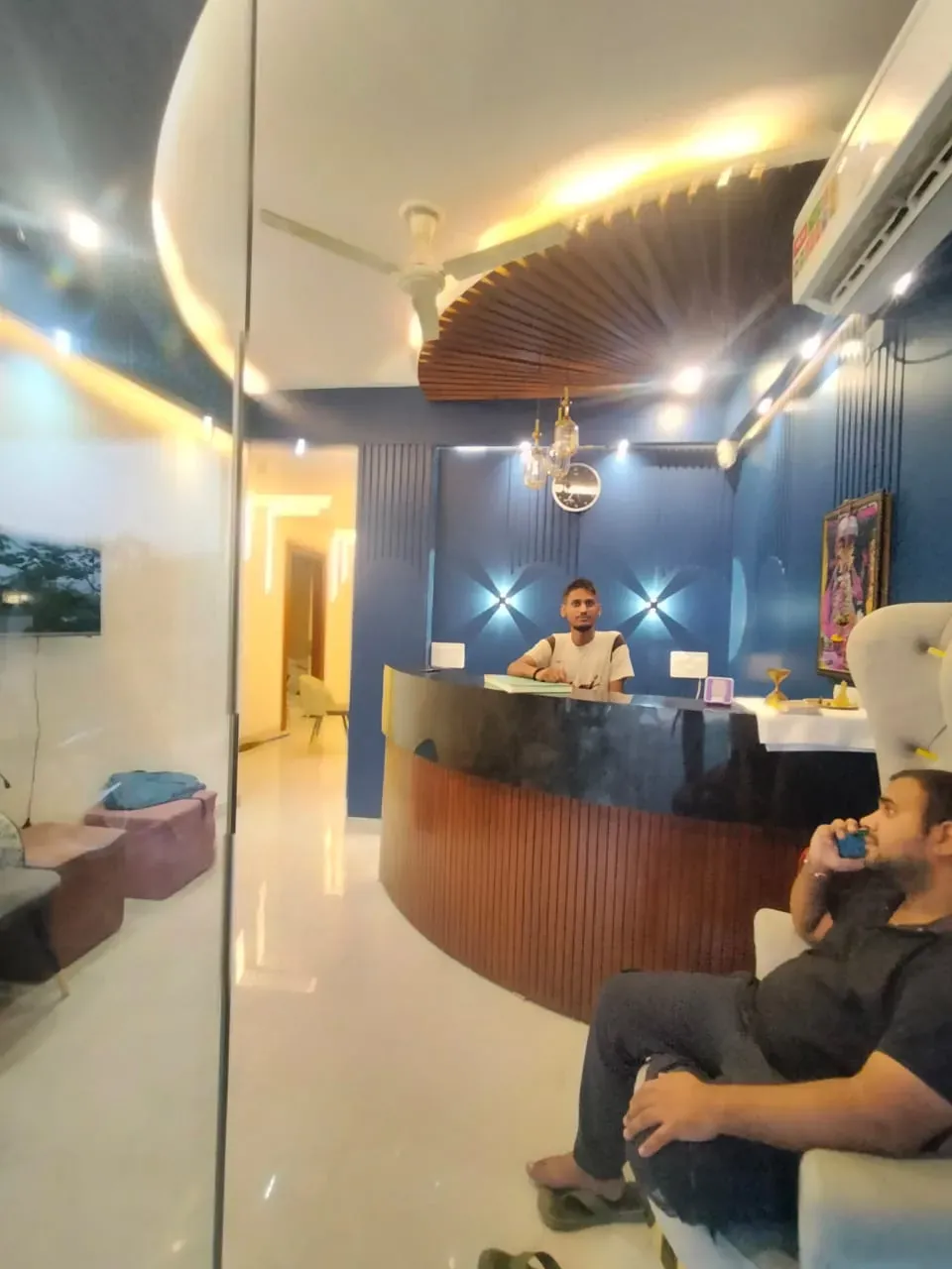 Radha Vrinda Hotel, Vrindavan